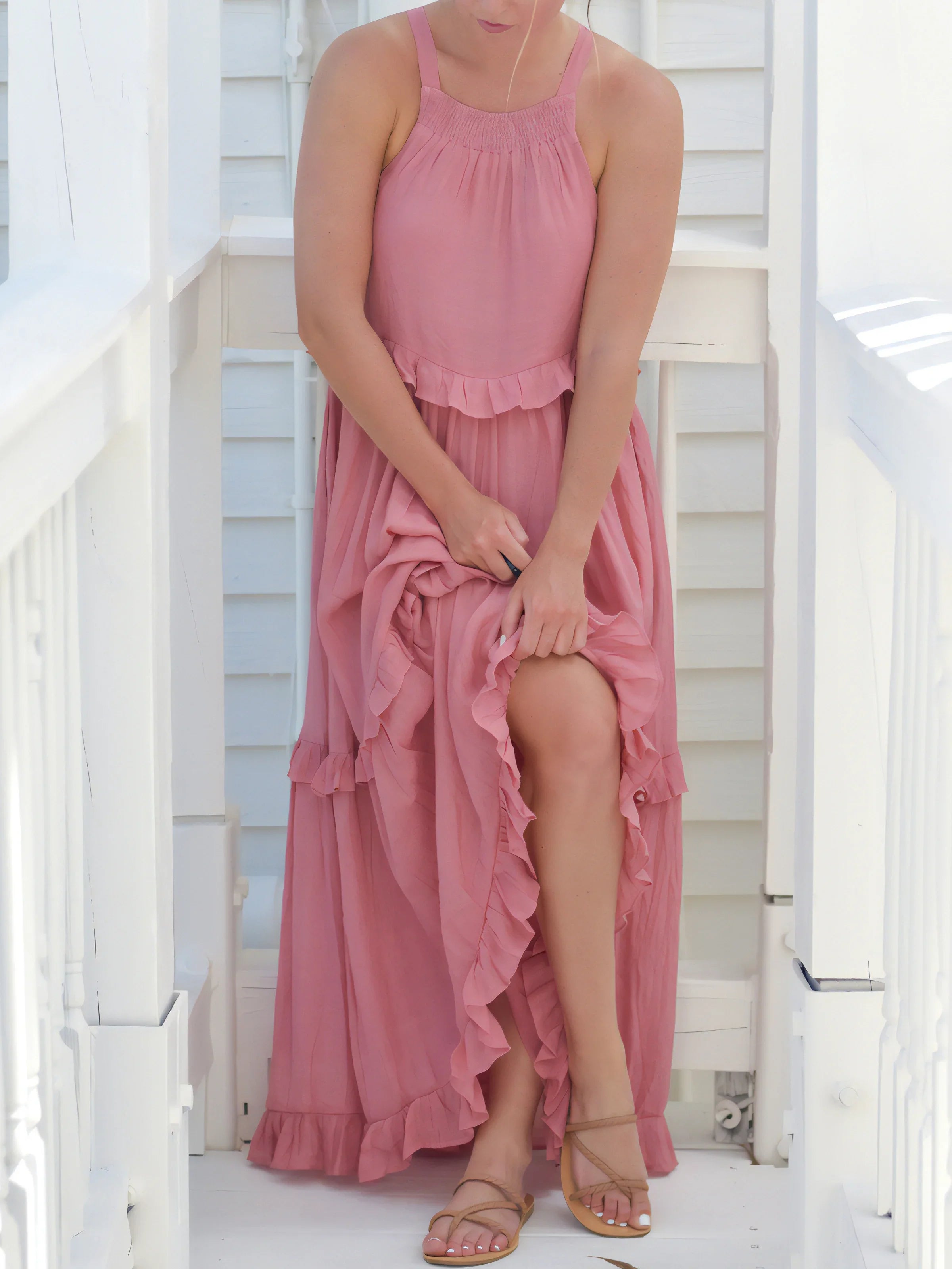 Erin - Flowy Summer Maxi Dress with Adjustable Straps - Perfect for Warm Days