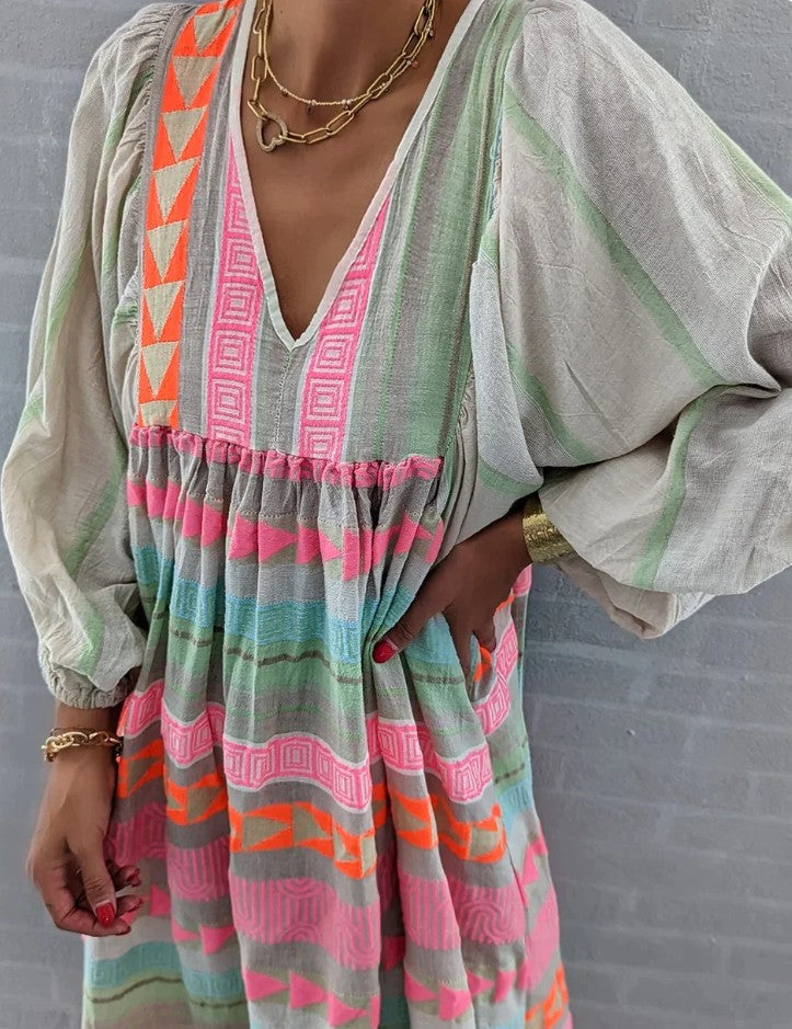 Olive - Elegant and Stylish Summer Dress with Flattering Fit - Perfect for Warm Weather Days