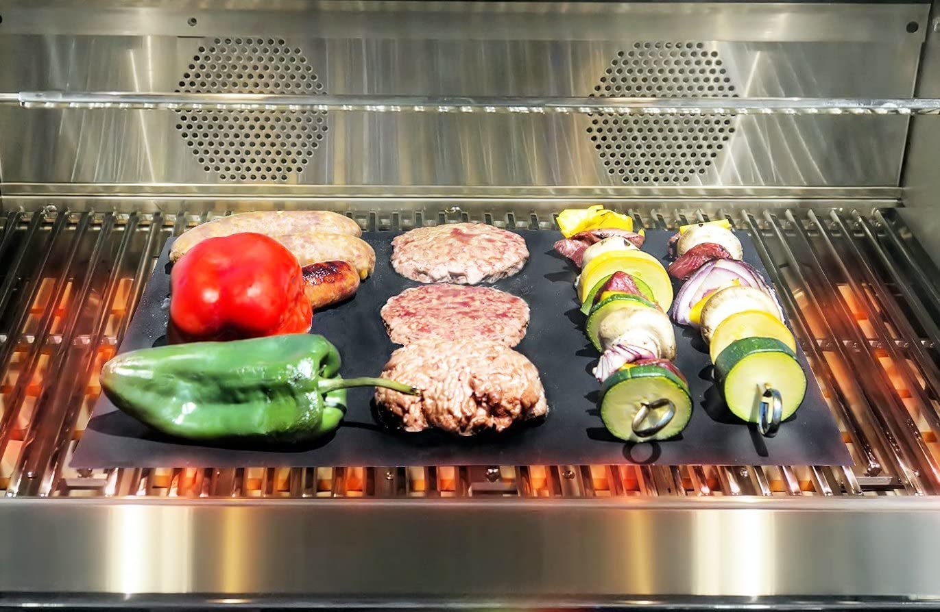 GrillGuard - Non-Stick Heat-Resistant BBQ Grill Mat - Easy to Clean (2+2 FREE)