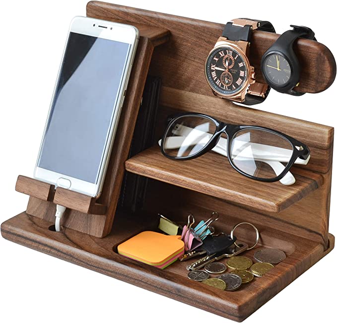 WoodCraft - Adjustable Walnut Phone Stand - Multifunctional and Stylish