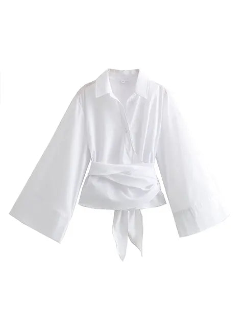 Heidi - Vintage-Inspired Bow Blouse - Perfect for a Classic, Chic Look