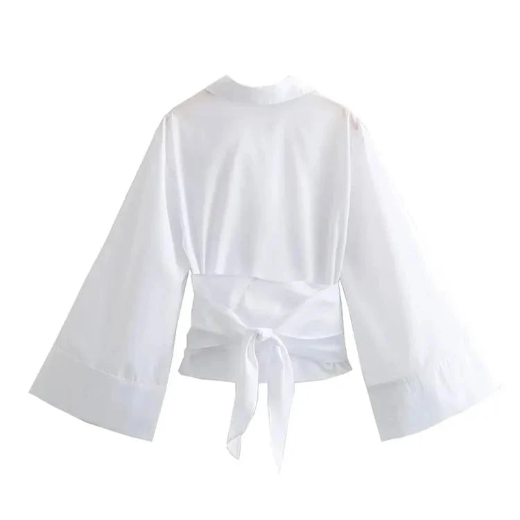 Heidi - Vintage-Inspired Bow Blouse - Perfect for a Classic, Chic Look