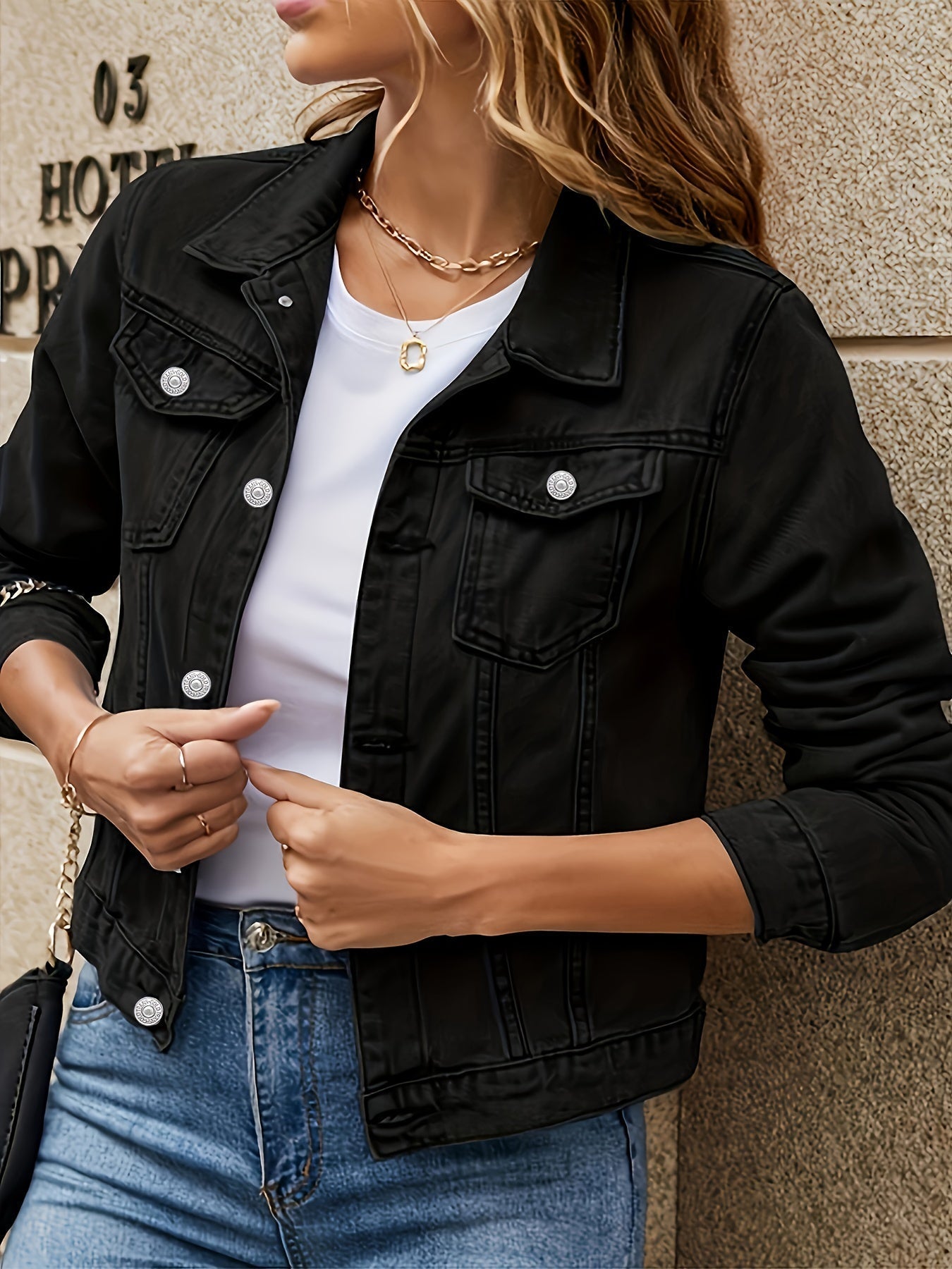 Robyn - Stylish Women’s Denim Jacket - Perfect Blend of Comfort and Fashion