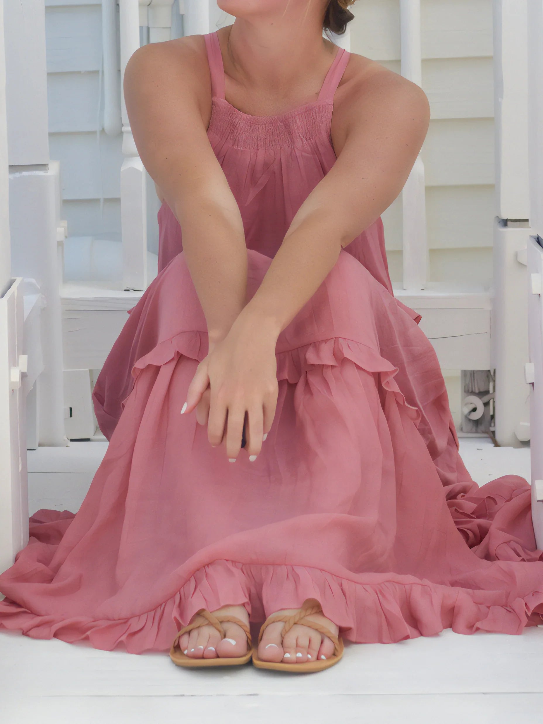 Erin - Flowy Summer Maxi Dress with Adjustable Straps - Perfect for Warm Days